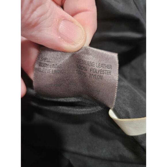 Vintage Wilsons M. Julian Leather Men's Jacket XL Thinsulate Insulation Black - Picture 16 of 16